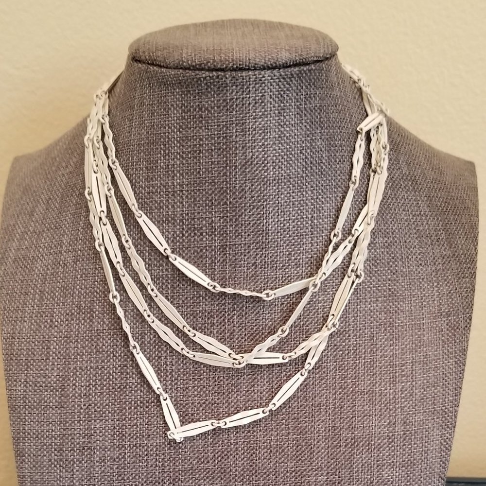 Vintage 1960's White Metal Enamel Long Chain Link